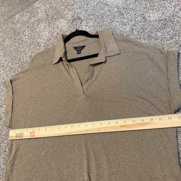 Banana Republic Collared Jersey Top – Taupe (Size L) | Effortlessly Polished! - Picture 5 of 7